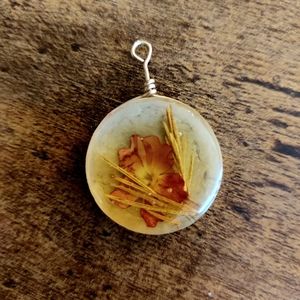 Vintage 70s Flower Set In Resin Pendant